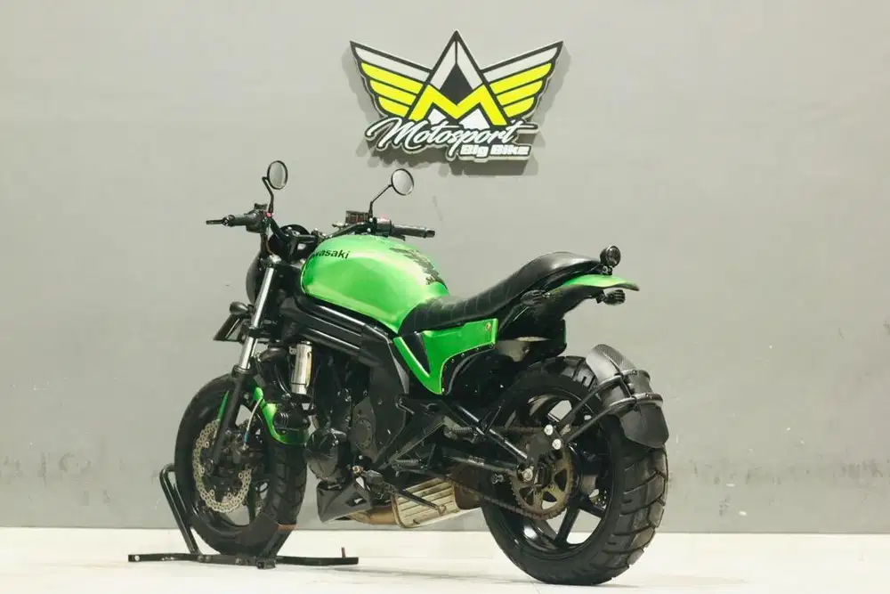 Kawasaki er6 custom 650 mulus Royal enfield meteor 350 W250 CBR250