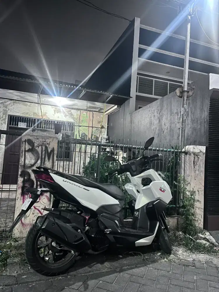 Vario 160 white 2023
