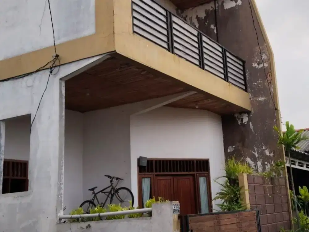 Dijual Rumah Desa Wage Taman Sidoarjo SHM 2 Lantai