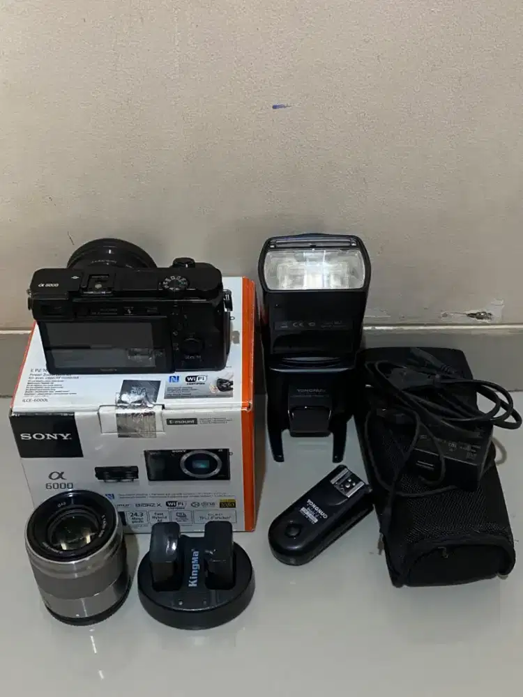 Sony A6000 Fullset (kit, fix 50mn, flash) Bogor