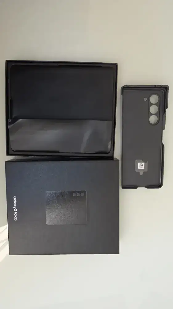 Samsung Fold5, 1TB langka kondisi like new