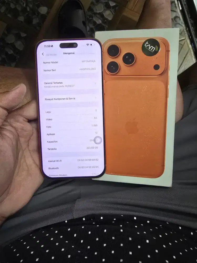 Iphone 17 Pro max 256 ibox batre 100 pemakean sebulan lcd gntian bs TT