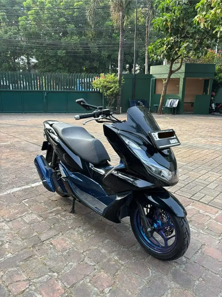 Dijual honda PCX 160 CBS ISS 2023 km20rb reall
