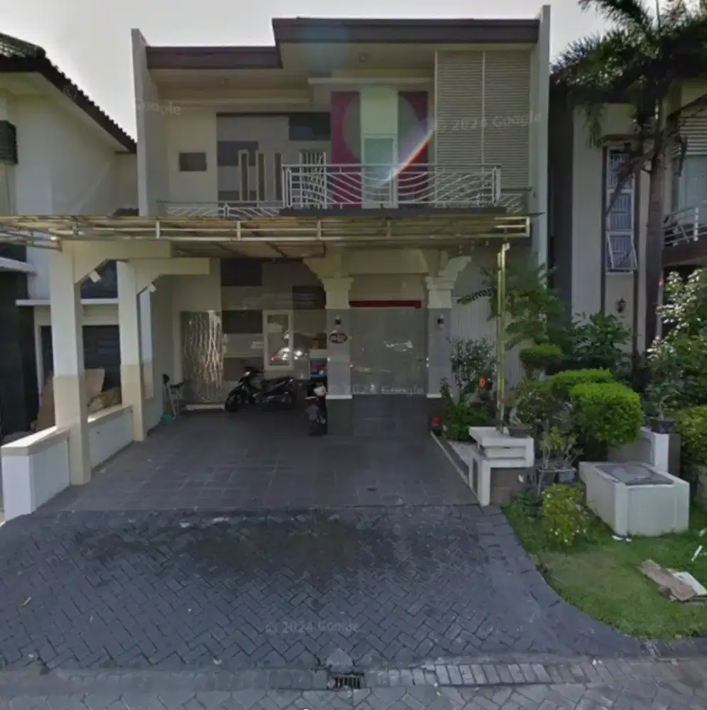 Jual cepat BU Rumah 2 lantai 4+1KT 3+1KM full furnished siap huni
