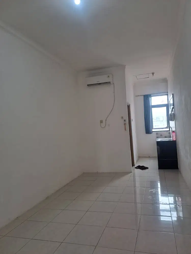 Disewakan Kamar Kontrakan AC Murah di Kelapa Dua Depok