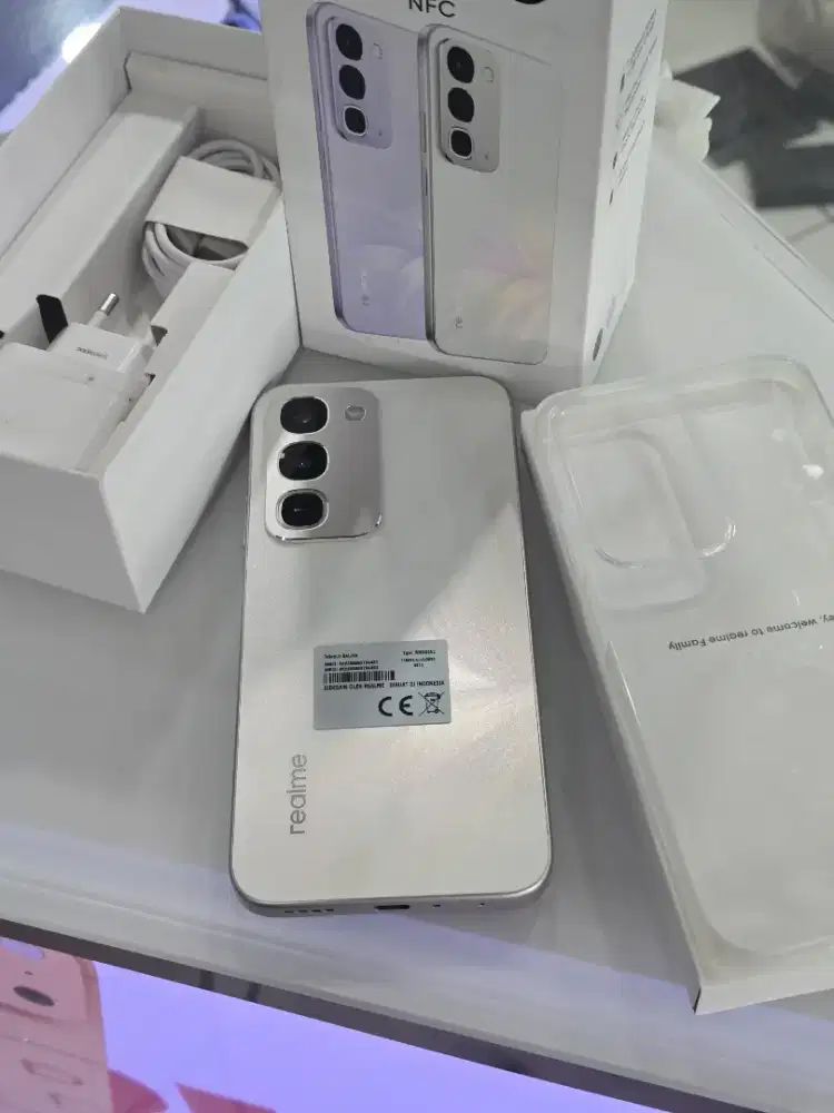 Realme C100 6+12/128GB