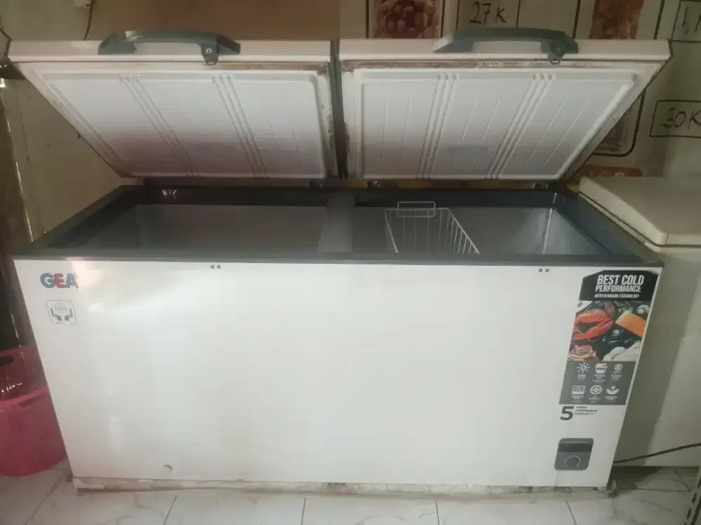 Dijual Frezeer GEA 600 liter
