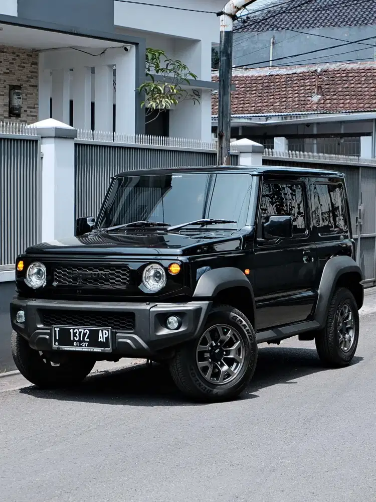 LowKm! Suzuki Jimny 4x4 2019 JB74 AT hitam matic jimnie 2020
