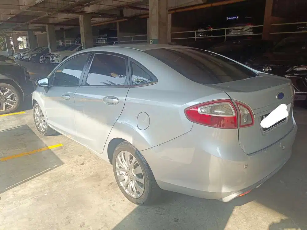 Ford Fiesta 2012 AT Sedan