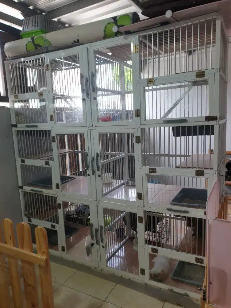 Kandang kucing 6 pintu