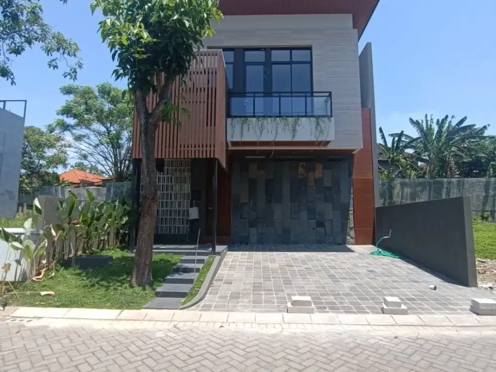 Rumah Baru Tropical Modern Citraland with Swimming Pool