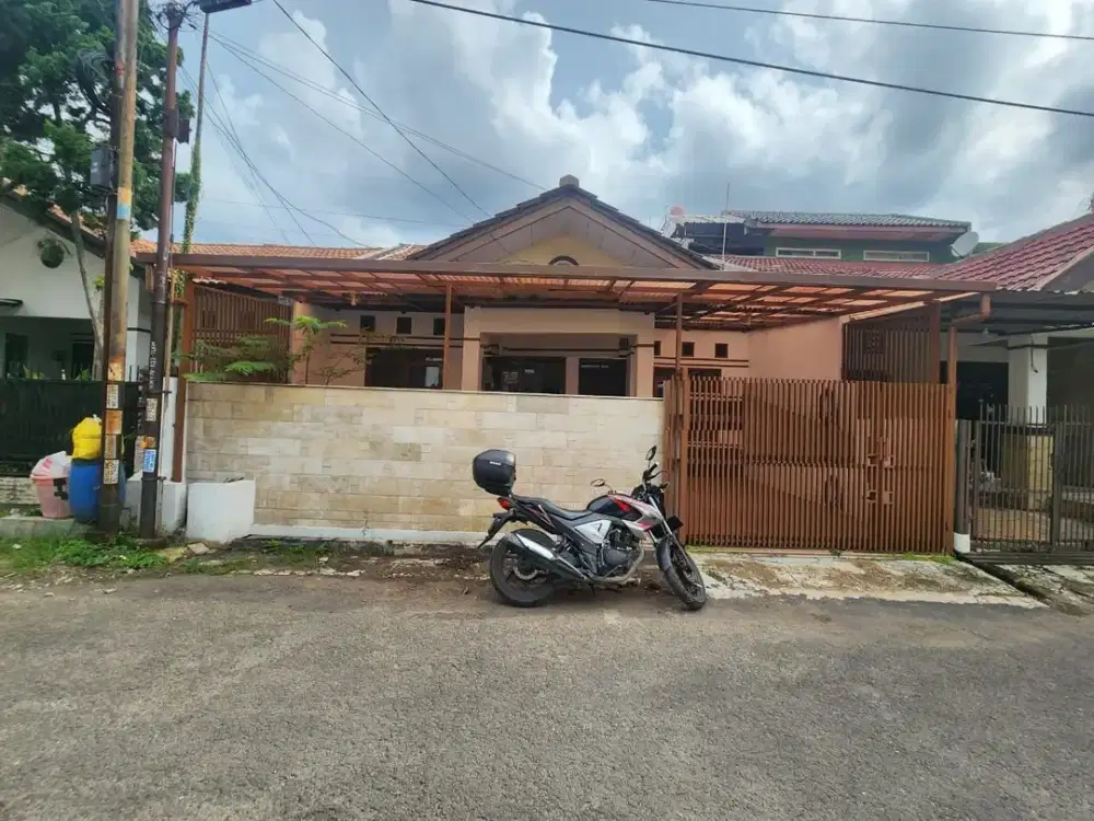 Rumah Lebar Siap Huni di Taman Kopo Indah 2 – Lokasi Strategis