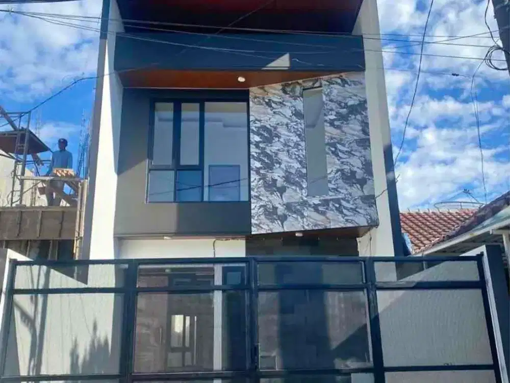 BARU GRESS‼Rumah Rungkut Mapan Tengah