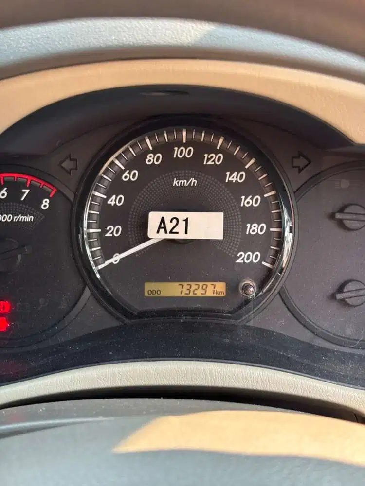 Toyota Kijang Innova 2014 Bensin