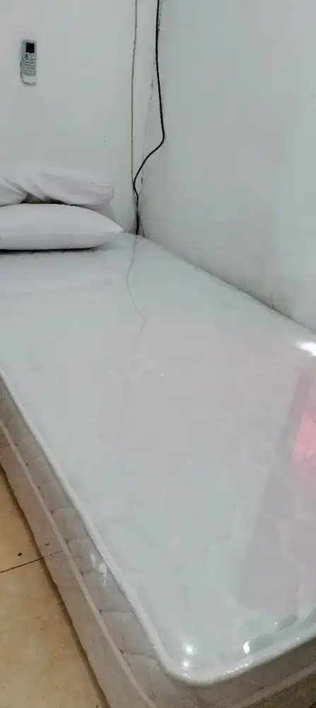 Terima kost pria