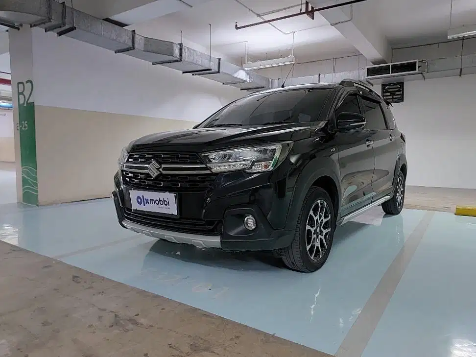 TDP 10 JT Suzuki XL7 1.5 Beta Bensin-MT Hitam 2021