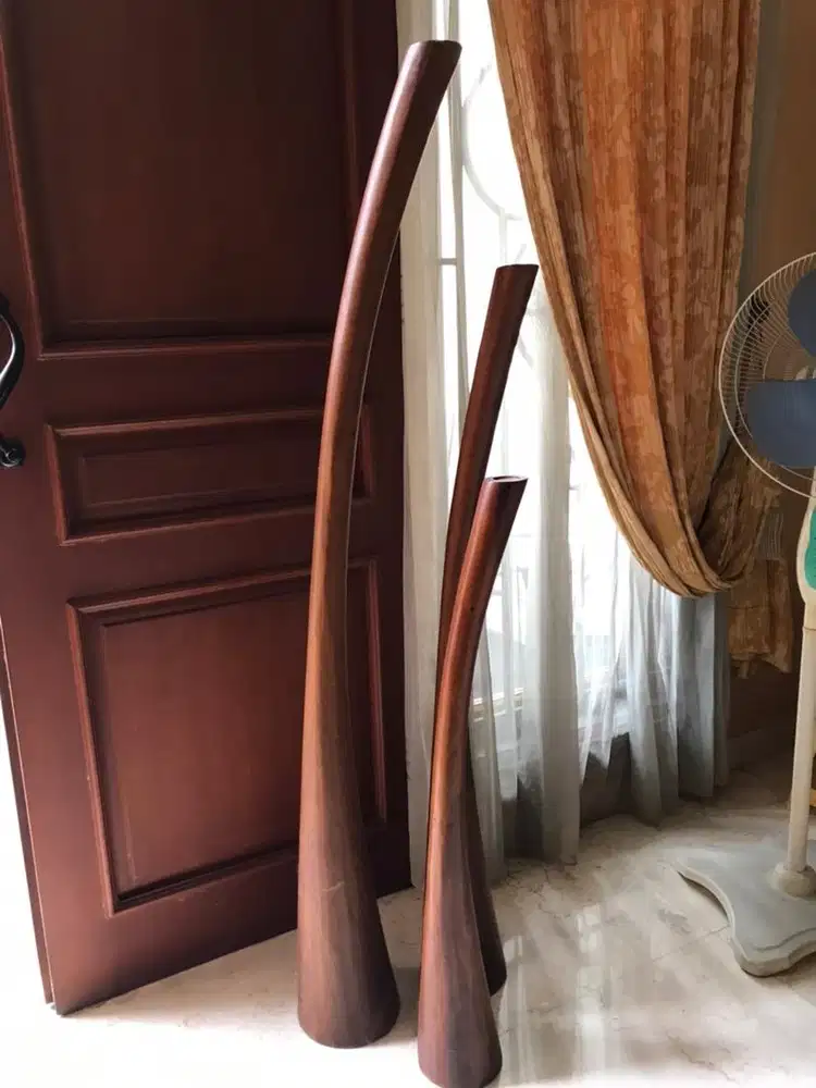 Dekorasi pilar kayu