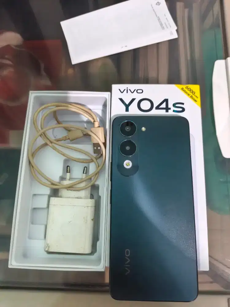 Vivo y04s 4+4/64