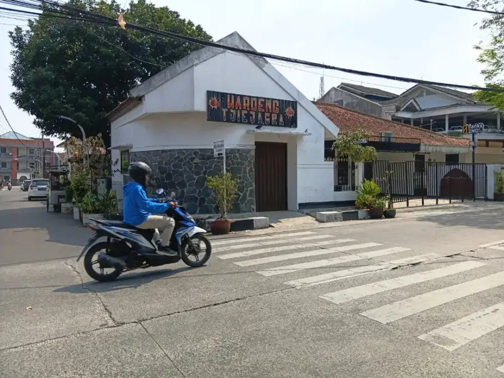 Dijual cepat  rumah/sewa sangat strategis