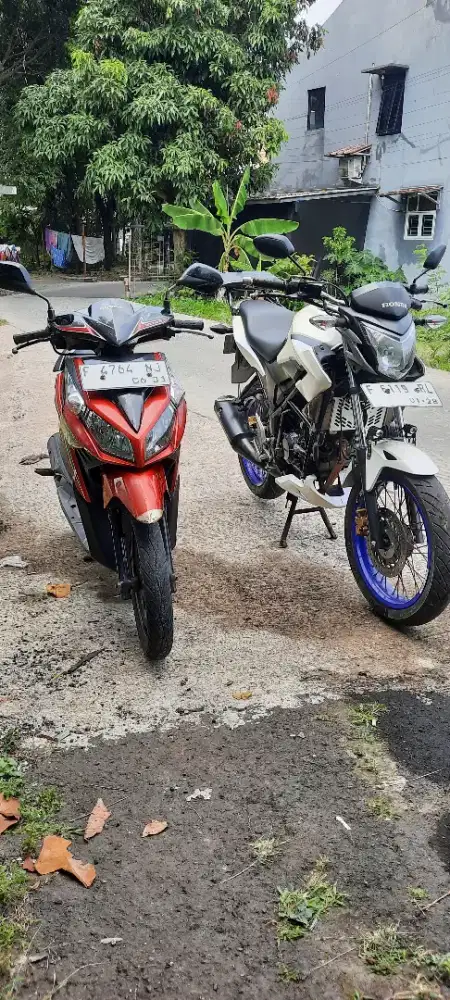 Cb150r old 2013& vario tecno2011