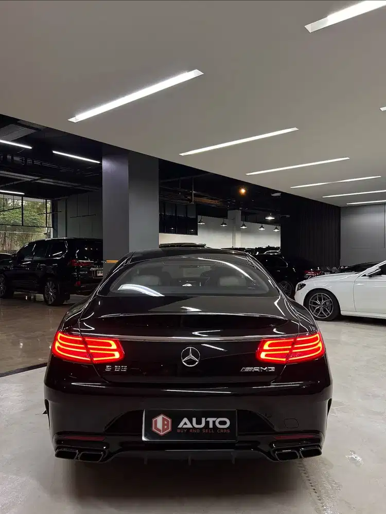 Mercedes Benz S63 AMG Coupe 2015 Hitam B63TOY Km14rb