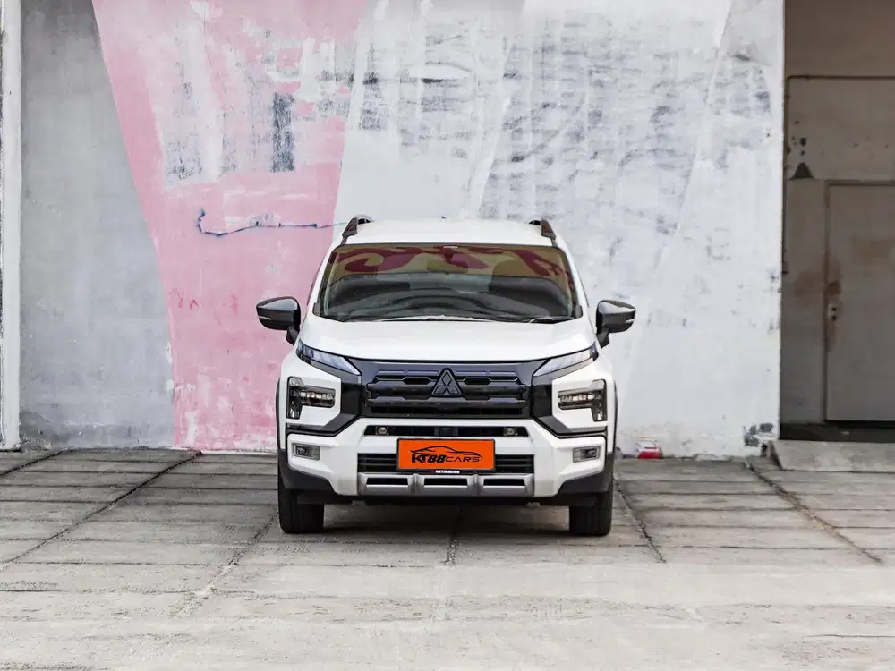Xpander Cross 2022 Putih