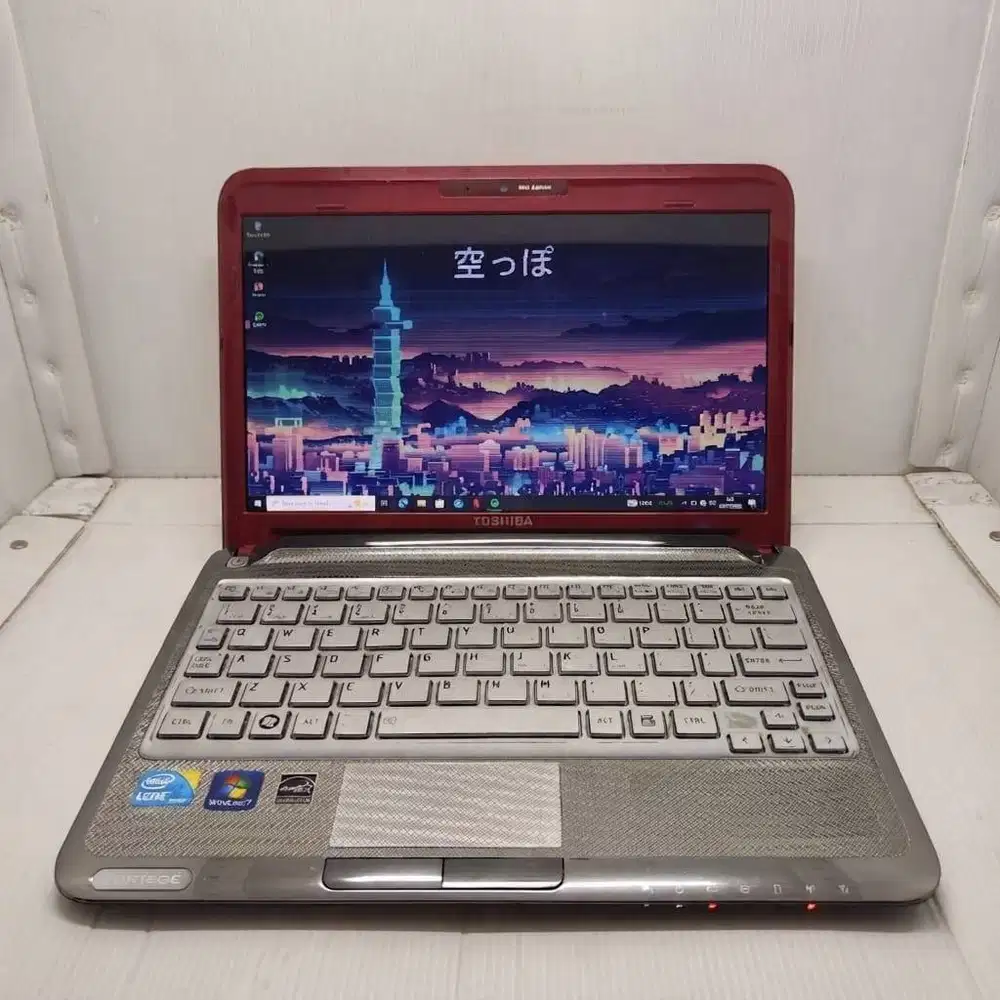 LAPTOP i3 TOSHIBA PORTEGE T210 4/120 SSD SIAP PAKAI NO MINUS FULL APLI