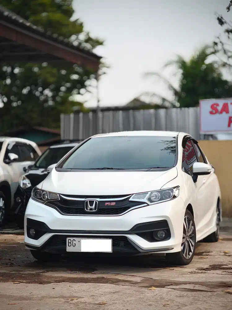 Honda Jazz RS 1.5 MT 2014 odo 58rban Istimewa