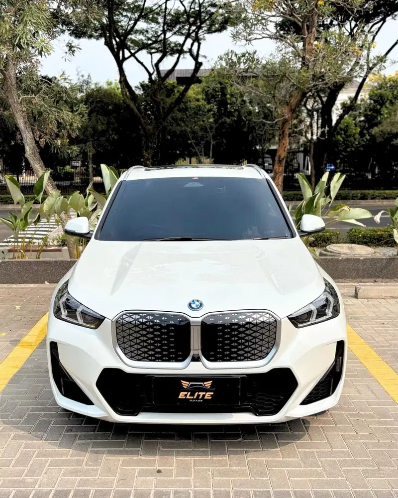 BMW ix1 eDrive 2.0 EV AT 2024 On Warranty