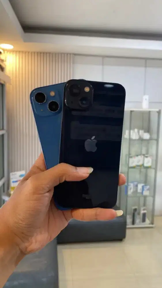 Iphone 13 128gb second ex ibox, bisa dicicil cukup KTP aja