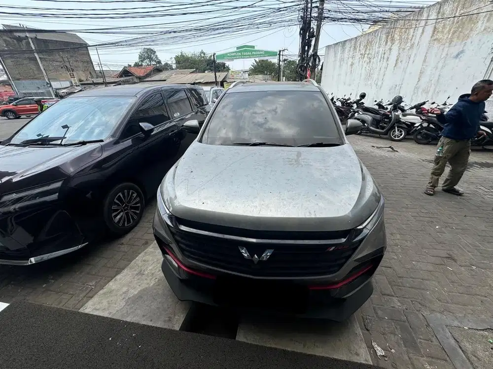 Wuling almaz RS AT 2023, km rendah, service record resmi, harga nego