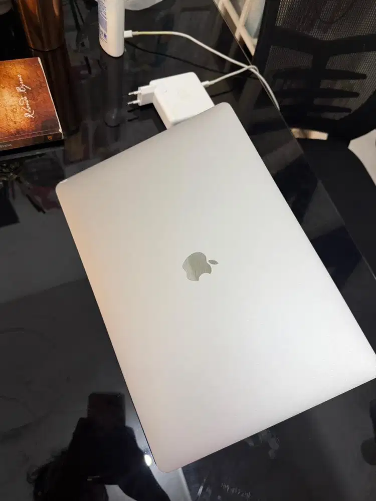 Macbookpro 16 2019 touchbar i7