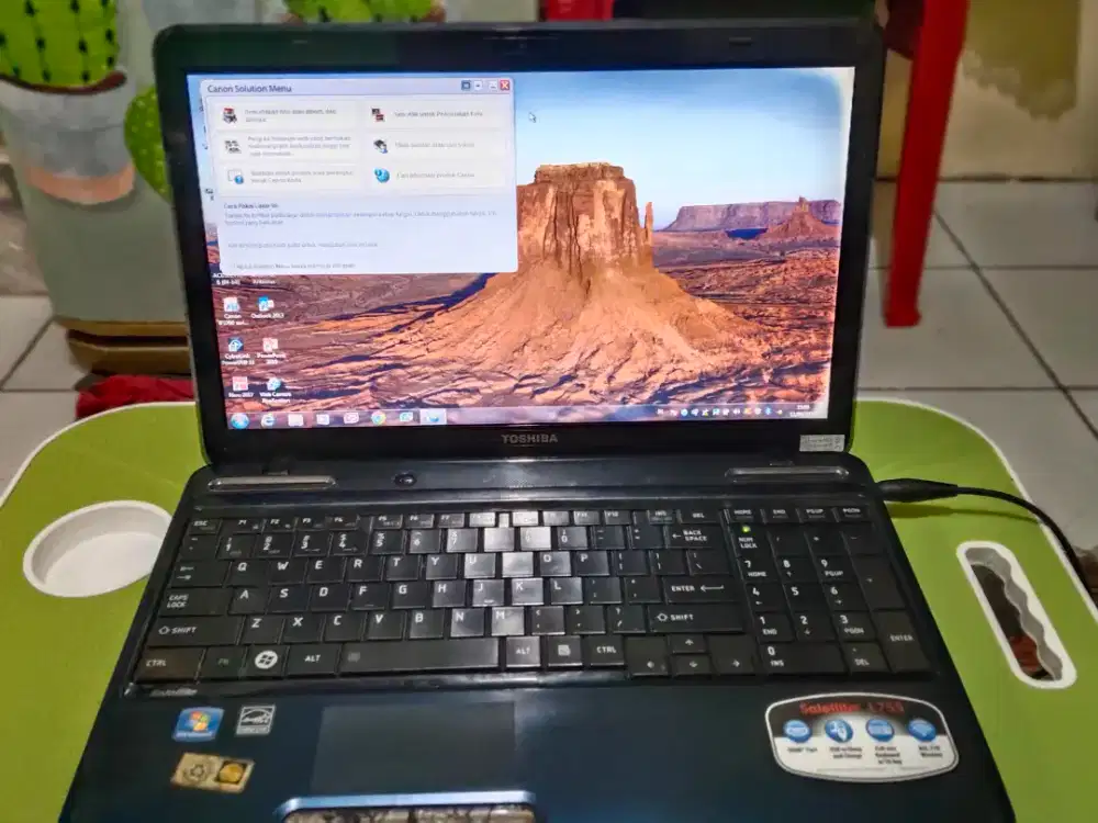 Laptop Toshiba Satelit L755