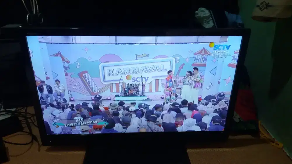 Tv led 32 inch sharp+stb normal siap tonton nego tipis