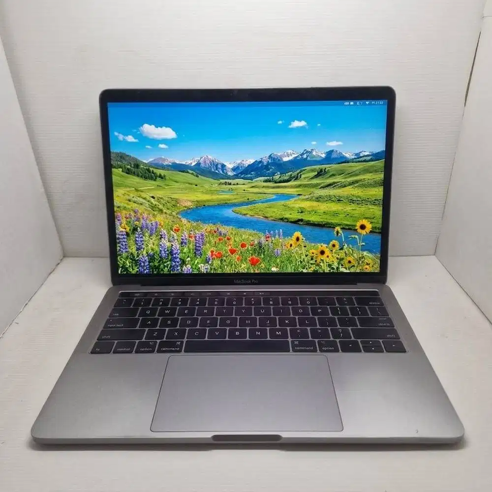 TERMURAH! APPLE MACBOOK PRO 2016 TOUCHBAR I5 CTO 16/256 SSD GREY SIAP