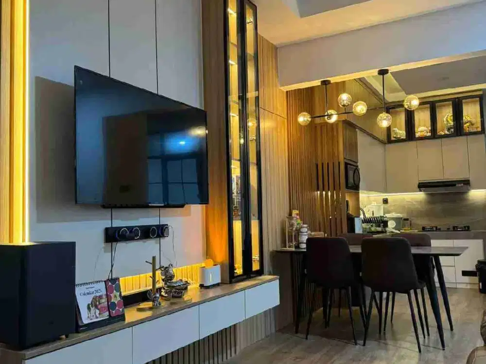 RUMAH DI GOLDEN CITY BEKASI DIJUAL TURUN HARGA LUAS TANAH 90 KAMAR 3 BISA KPR