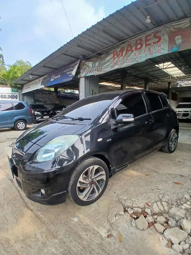 Toyota Yaris E Matic 2010