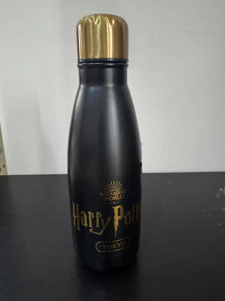 Tumbler Harry Potter edisi Black & Gold / Wizarding World Tokyo