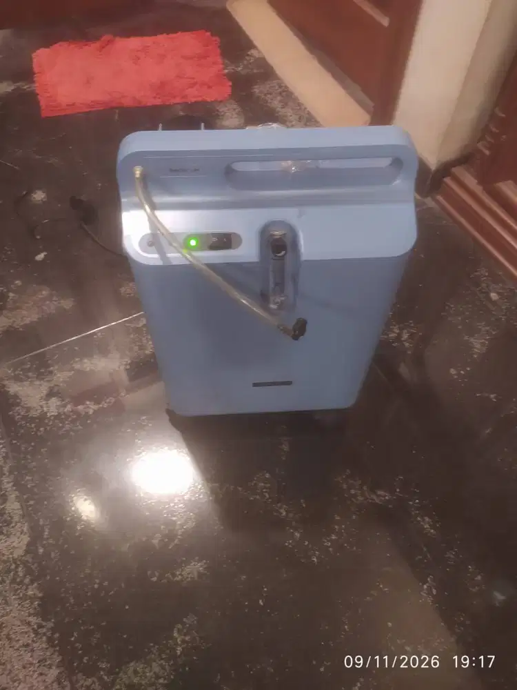 dijual oxygen  generator phillips everflo 5l bekas normal mulus