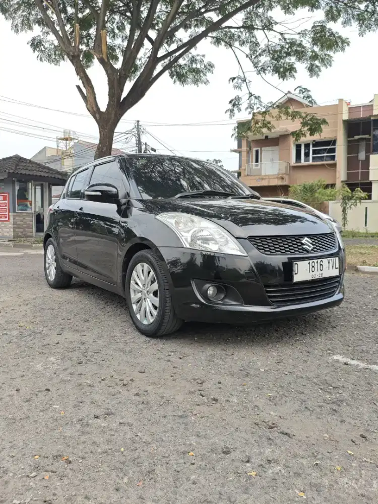 SUZUKI SWIFT GX AT 2012
