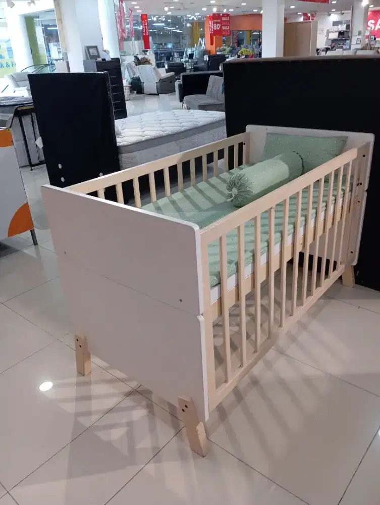 Tempat tidur bayi 2 in 1