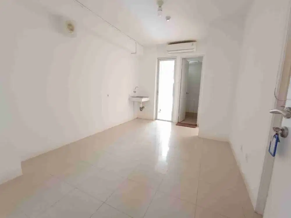 Disewakan Apartement 2kamar kosongan diatas mall Bassura City
