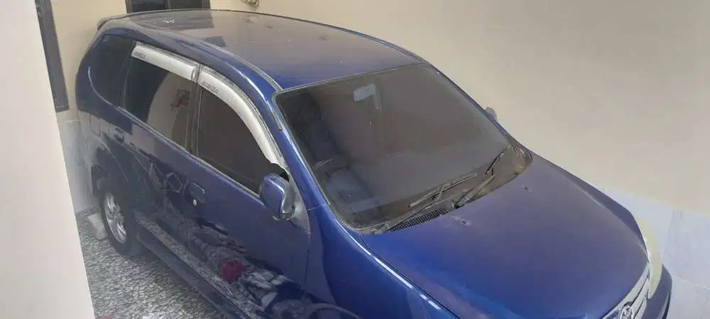 Toyota Avanza 2004 Bensin