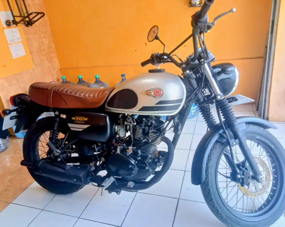 Kawasaki W175 SE 2019