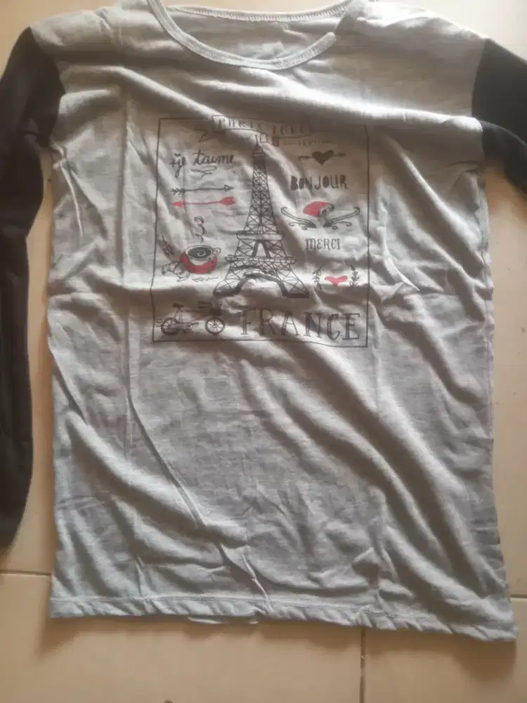 Kaos lengan panjang M