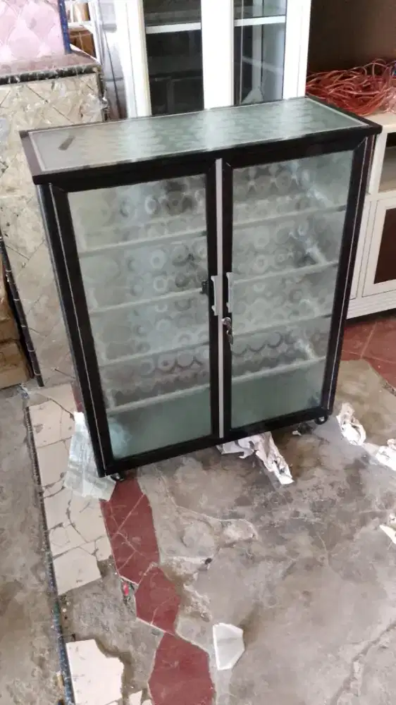 Rak sepatu aluminium