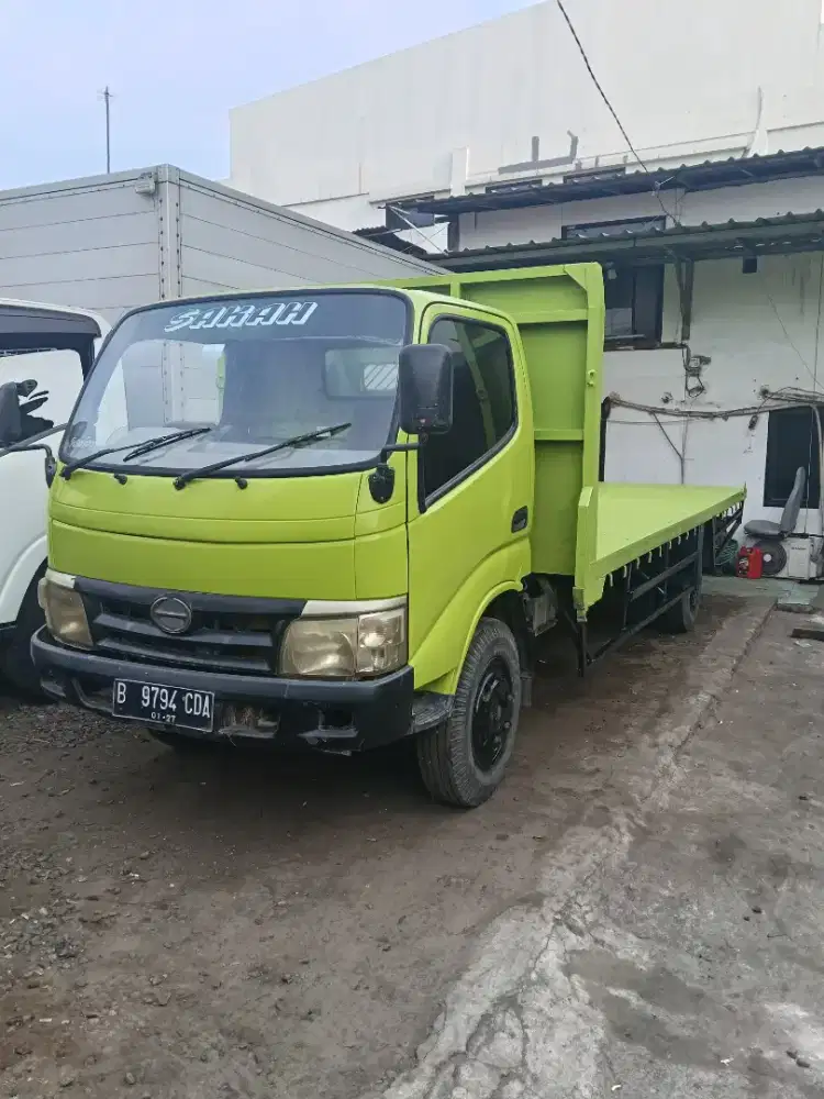 Hino Dutro 130MDL Double Losbak 5.7 meter 2011