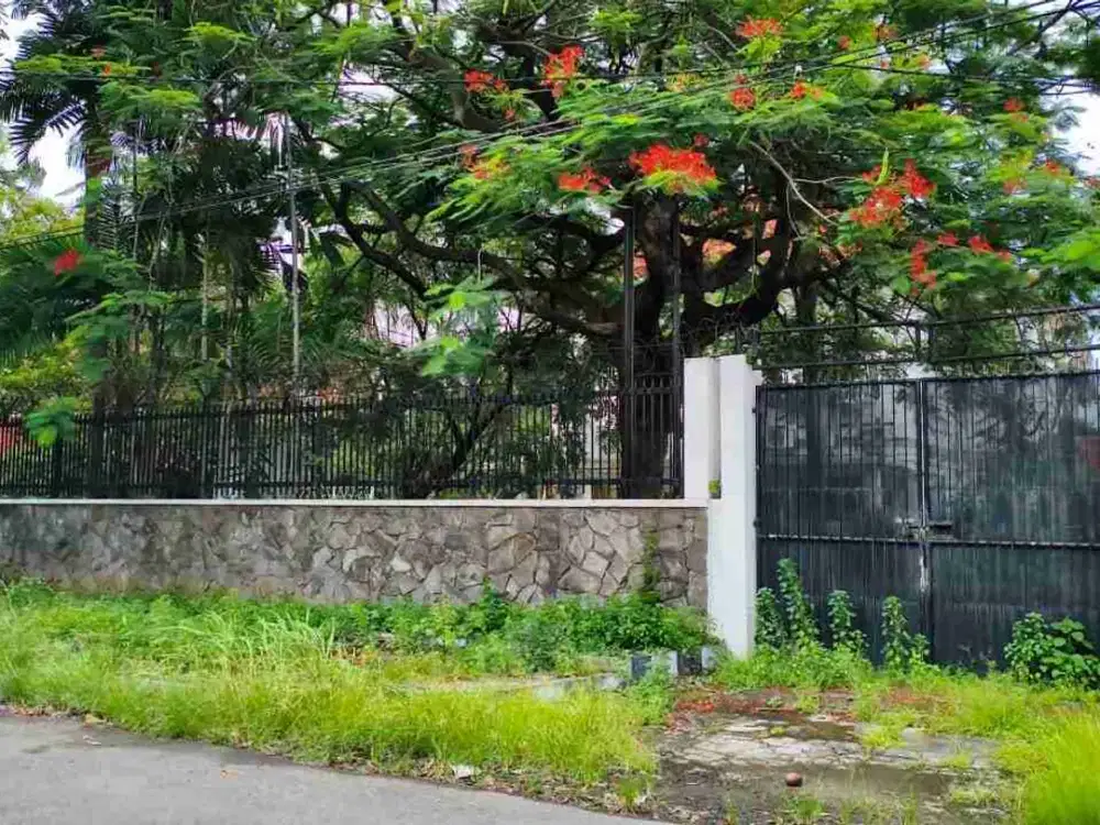 Dijual Rumah di Jl Untung Suropati Surabaya Pusat