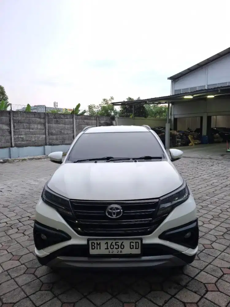 Rush 2018 S TRD matic. Km low