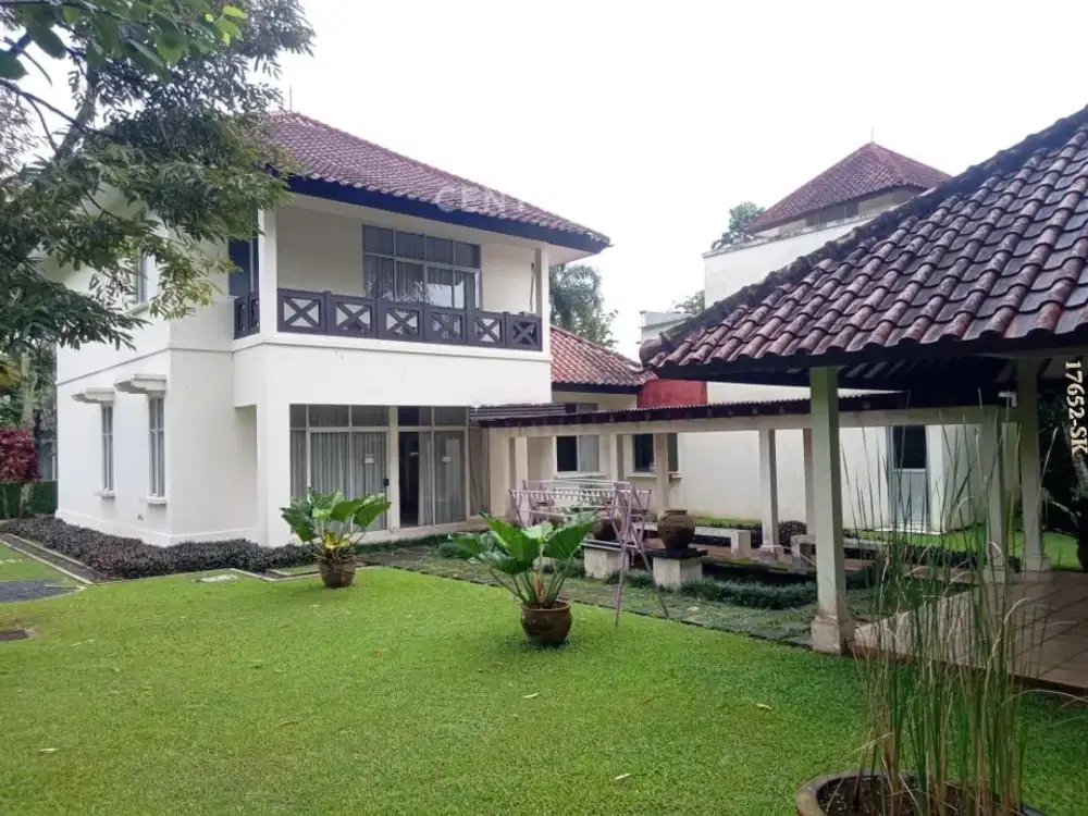 Dijual rumah hitung tanah posisi hook cocok untuk dibangun townhouse atau cluster di sektor 2 bintaro jaya